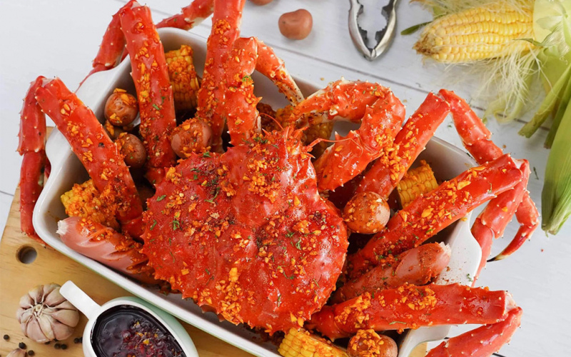 ẩm thực hải sản tại quán hải sản Phước Thái với món Red King Crab độc đáo